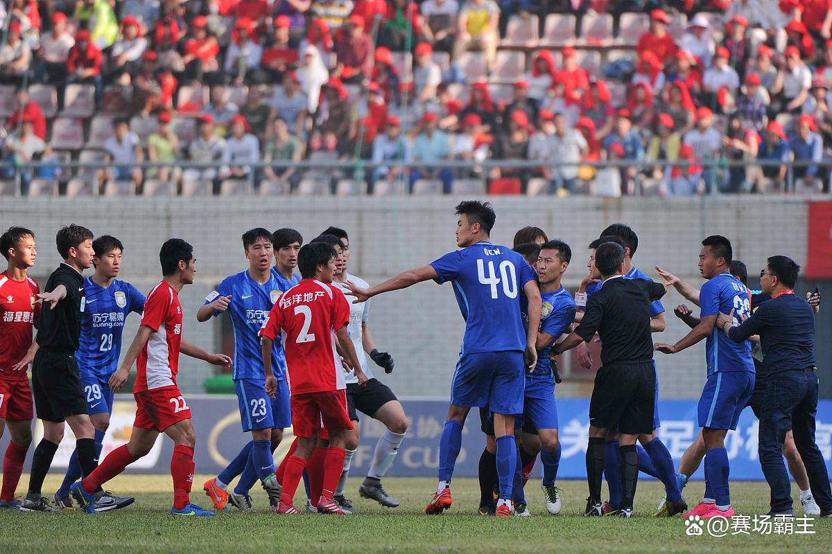 爱游戏中国-包含德国杯倒计时，武汉三镇赛前官宣签约，细节引发关注，信心回归，细节决定成败的词条