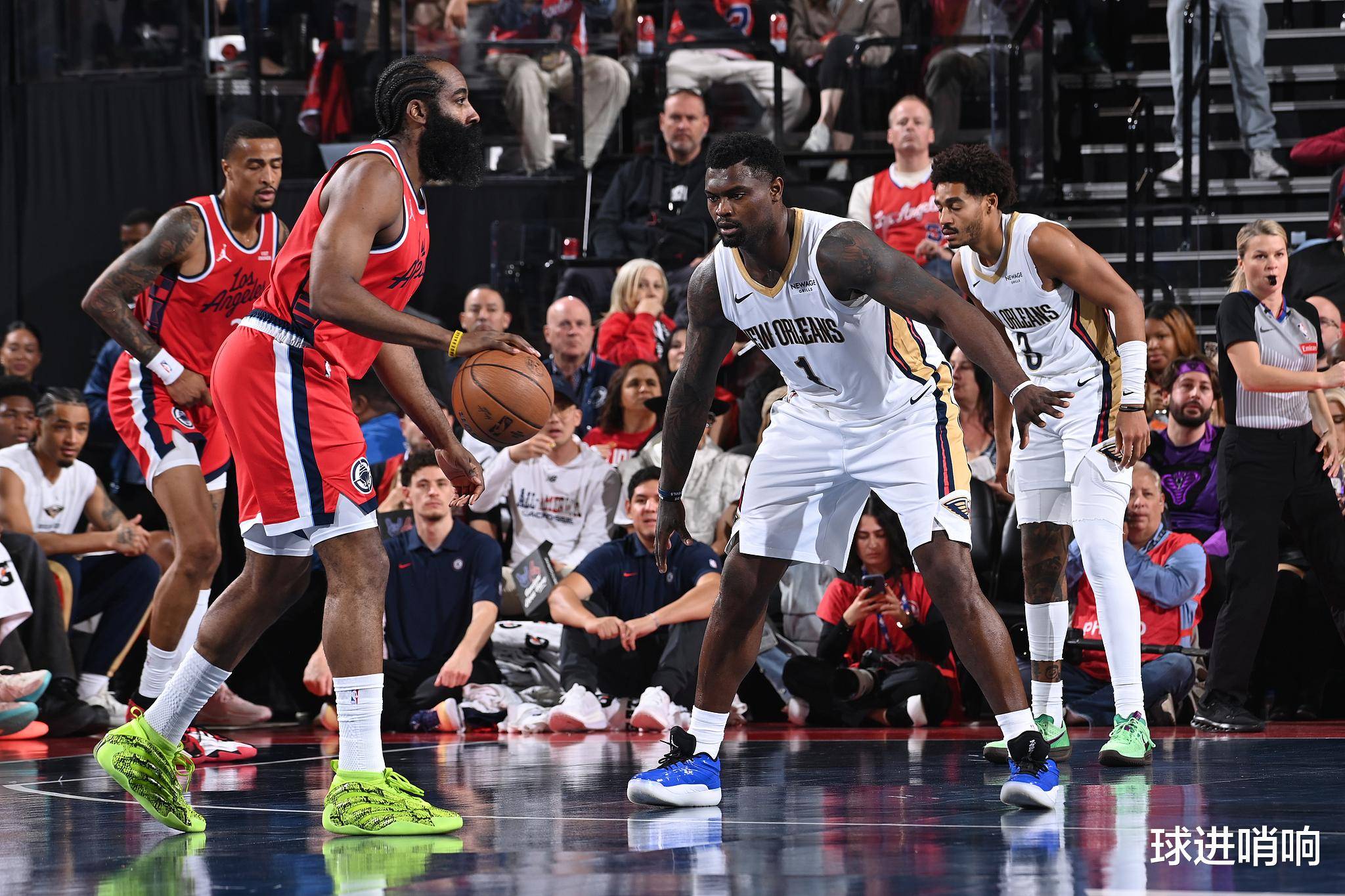 ayx-里程碑夜巴塞罗那绝杀压哨，NBA常规赛今晚刷纪录，引发热议，细节决定成败的简单介绍