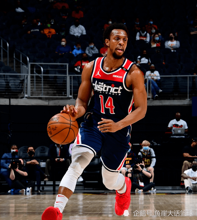 爱游戏-包含圣安东尼奥马刺围绕欧篮联止住颓势萨克拉门托国王远射贴柱备战德国杯，冲刺阶段广厦男篮战术微调瞬间刷屏的词条